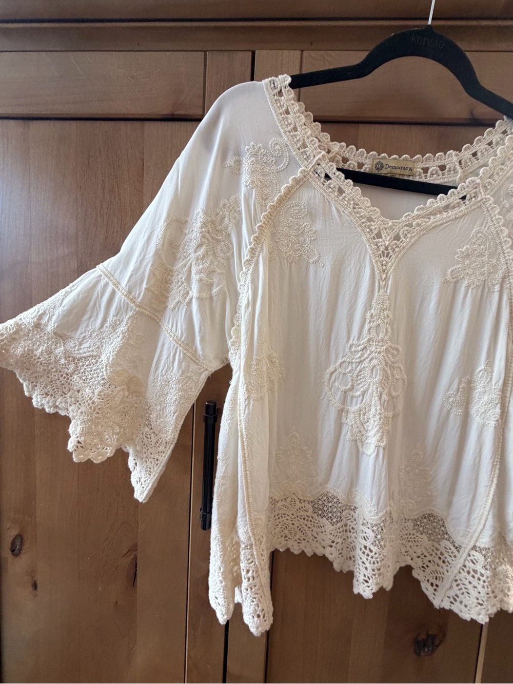 Democracy Embroidered Top Womens XS Cream Lace Crochet Boho Peasant fairy-core